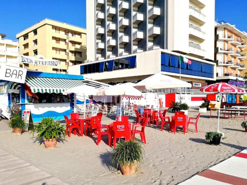 Hotel Majestic Bellaria-Igea Marina Exterior foto